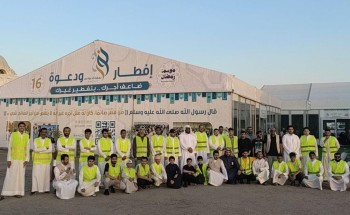 على طريق مطار الملك فهد.. 80 متطوع يقدمون الإفطار لـ 1500 صائم في المخيم الرمضاني  “إفطار ودعوة”
