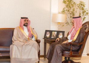 «بعد تكليفه مجددًا».. محافظ حفر الباطن يستقبل العقيد عائض لقرني ويشيد بدور مكافحة المخدرات في التصدي للآفة الخطيرة «بعد تكليفه مجددًا».. محافظ حفر الباطن يستقبل العقيد عائض لقرني ويشيد بدور مكافحة المخدرات في التصدي للآفة الخطيرة