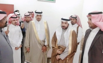 محافظ الحائط “محمد القنون” يقوم بزيارة مركز الوسعة محافظ الحائط “محمد القنون” يقوم بزيارة مركز الوسعة