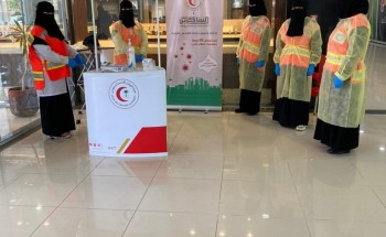 متطوعات الهلال الأحمر بالقريات يقمن نقطة فرز بصري بأحد المجمعات التجارية متطوعات الهلال الأحمر بالقريات يقمن نقطة فرز بصري بأحد المجمعات التجارية