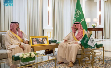 أمير الجوف يستقبل رئيس وأعضاء غرفة التجارة في دورتها الـ11.. ويؤكد أهمية تنويع الخدمات وتعزيز البيئة الاستثمارية أمير الجوف يستقبل رئيس وأعضاء غرفة التجارة في دورتها الـ11.. ويؤكد أهمية تنويع الخدمات وتعزيز البيئة الاستثمارية