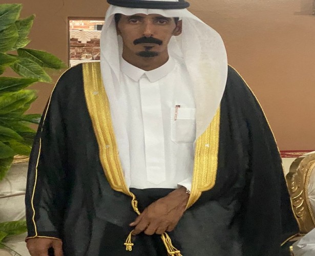 بحضور المشائخ ورجال الأعمال وزملاء العمل .. “معلا بن علي البويدي القلادي يحتفل بزواج نجله “عبدالهادي” في الدابية جنوب “حائل”