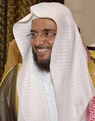 ليس أعذب من ارض الوطن