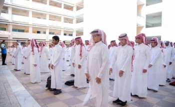 وزارة التعليم تعتمد الزي المدرسي الوطني السعودي.. مع خيار ارتداء العقال للطلاب وزارة التعليم تعتمد الزي المدرسي الوطني السعودي.. مع خيار ارتداء العقال للطلاب