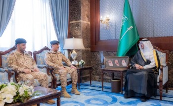 سمو محافظ الأحساء يستقبل قائد لواء الملك عبدالعزيز الآلي بالحرس الوطني سمو محافظ الأحساء يستقبل قائد لواء الملك عبدالعزيز الآلي بالحرس الوطني