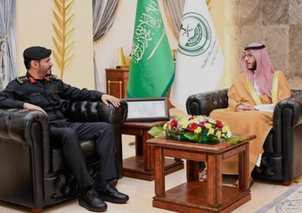 سمو محافظ الطائف يستقبل مدير إدارة دوريات الأمن بالمحافظة المُعين حديثًا سمو محافظ الطائف يستقبل مدير إدارة دوريات الأمن بالمحافظة المُعين حديثًا