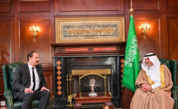 أمير تبوك يستقبل السفير التركي لدى المملكة