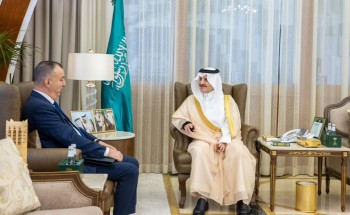 أمير الشرقية يستقبل سفير جمهورية الجزائر الديمقراطية الشعبية لدى المملكة أمير الشرقية يستقبل سفير جمهورية الجزائر الديمقراطية الشعبية لدى المملكة