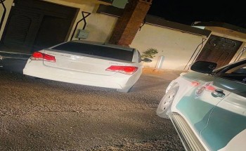 القبض على قائد مركبة قاد سيارته بطريقة متهورة على طريق في “حائل” القبض على قائد مركبة قاد سيارته بطريقة متهورة على طريق في “حائل”