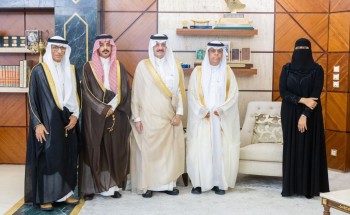 أمير الشرقية يستقبل رئيس ديوانية التراث ويتسلم تقرير «موروث الآباء والأجداد»