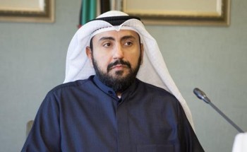 بسبب “كورونا”.. وزير الصحة الكويتي يستحلف الكويتيين والمقيمين للبقاء في منازلهم – فيديو بسبب “كورونا”.. وزير الصحة الكويتي يستحلف الكويتيين والمقيمين للبقاء في منازلهم – فيديو