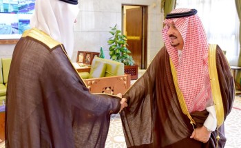 أمير الرياض يستقبل المهنئين بشهر رمضان المبارك أمير الرياض يستقبل المهنئين بشهر رمضان المبارك