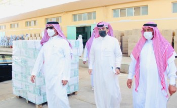 مدير تعليم تبوك يقف على عمل مستودعات توزيع الكتب المدرسية بالمنطقة