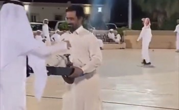 شاهد.. مقيم باكستاني يُشارك في زواج مواطن.. وردة فعل غير متوقعة من أقارب العريس