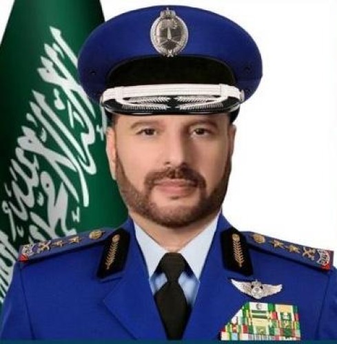 معالي رئيس هيئة الأركان العامة كلمة خادم الحرمين الشريفين تؤكد للجميع أنه لا شيء يعلو فوق صحة المواطن والمقيم على أرض الوطن