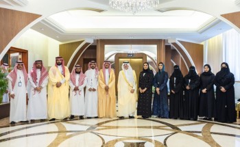 «أمير الشرقية» يستقبل رئيس نادي المسؤولية الاجتماعية بهدف تعزيز قيم المواطنة «أمير الشرقية» يستقبل رئيس نادي المسؤولية الاجتماعية بهدف تعزيز قيم المواطنة