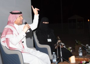 “الصداقة عند العرب” أمسية في منارة حائل الفضائية “الصداقة عند العرب” أمسية في منارة حائل الفضائية