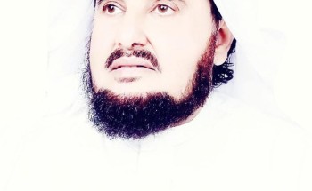 ( يكادُ يضيء) ( يكادُ يضيء)
