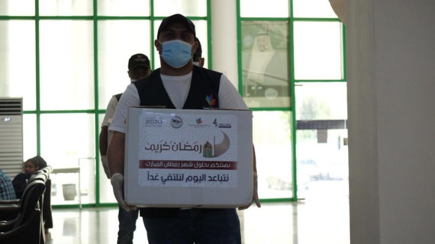 لجنة المسؤولية المجتمعية بغرفة جازان تطلق “السلة الرمضانية” لـ 250 مستفيد