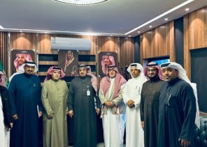 وفد من (بر جدة) ووقف الوالدين يزور جمعية عون لعلاج مدمني المخدرات في عسير لتعزيز التعاون في العمل الاجتماعي