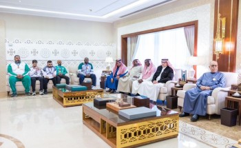 نائب أمير الشرقية يستقبل رئيس اللجنة الأولمبية والبارالمبية السعودية لرياضة الأساتذة نائب أمير الشرقية يستقبل رئيس اللجنة الأولمبية والبارالمبية السعودية لرياضة الأساتذة