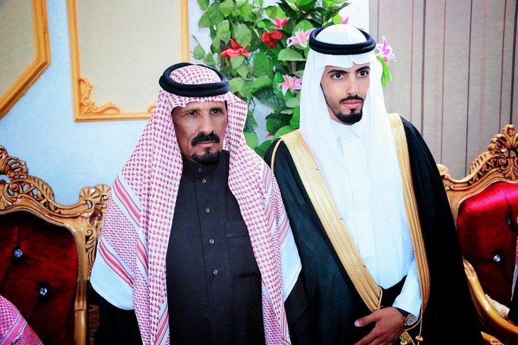 الأستاذ عبدالله الرشيدي يدخل القفص الذهبي
