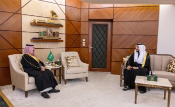 أمير الشرقية يستقبل مدير عام فرع المركز الوطني للرقابة على الإلتزام البيئي بمناسبة تعيينه أمير الشرقية يستقبل مدير عام فرع المركز الوطني للرقابة على الإلتزام البيئي بمناسبة تعيينه