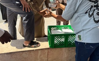 سواعد الحي بمركز المسفلة يوزع ١٣٠٠ وجبة يوم الجمعة ٢٨ ذي الحجة سواعد الحي بمركز المسفلة يوزع ١٣٠٠ وجبة يوم الجمعة ٢٨ ذي الحجة