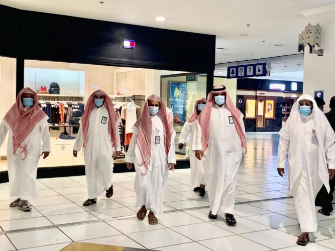 مدير عام فرع الرئاسة العامة لهيئة الأمر بالمعروف بالمنطقة الشرقية يقوم بجولة ميدانية لمتابعة تنفيذ حملة (الصلاة نور)