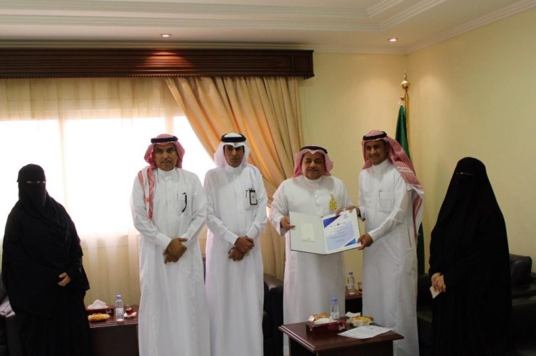 ‏”المطلق” يستلم العضوية الشرفية من جستر القصيم