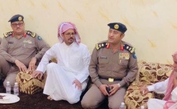 مدير مدني مكة ينقل تعازي ومواساة سمو وزير الداخلية لأسرة العريف “جفين السبيعي” مدير مدني مكة ينقل تعازي ومواساة سمو وزير الداخلية لأسرة العريف “جفين السبيعي”