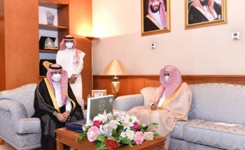 محافظ القطيف المكلف يطلع على فعاليات حملة ربِّ اجعل هذا البلد آمناً محافظ القطيف المكلف يطلع على فعاليات حملة ربِّ اجعل هذا البلد آمناً