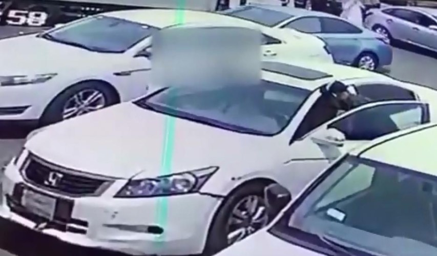 “الأمن العام”: الإطاحة بشاب امتهن سرقة المركبات المتوقفة في وضع التشغيل