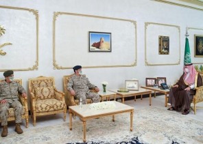 أمير الشمالية يستقبل اللواء العصيمي بمناسبة تعيينه قائدًا لقوة عرعر أمير الشمالية يستقبل اللواء العصيمي بمناسبة تعيينه قائدًا لقوة عرعر