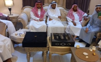 عدد من أعضاء فرقة لمسة وفاء التطوعي يزورون الأستاذ جابر احمد حسن ظافر النعمي في منزله في العالية عدد من أعضاء فرقة لمسة وفاء التطوعي يزورون الأستاذ جابر احمد حسن ظافر النعمي في منزله في العالية